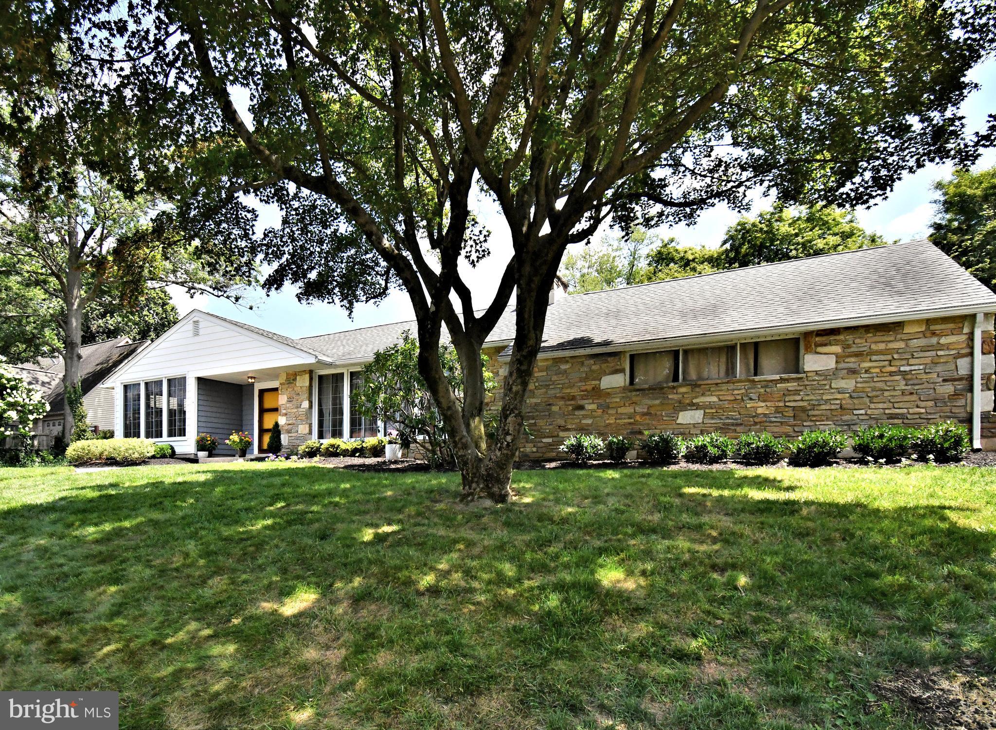 127 Crocus Road Feasterville-Trevose, PA 19053 - Photo 5 of 77 Gallery Image 5