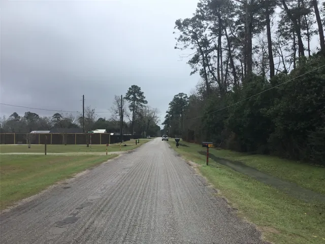 $325,000 | 3704 A County Road 3704A, Splendora, TX 77372