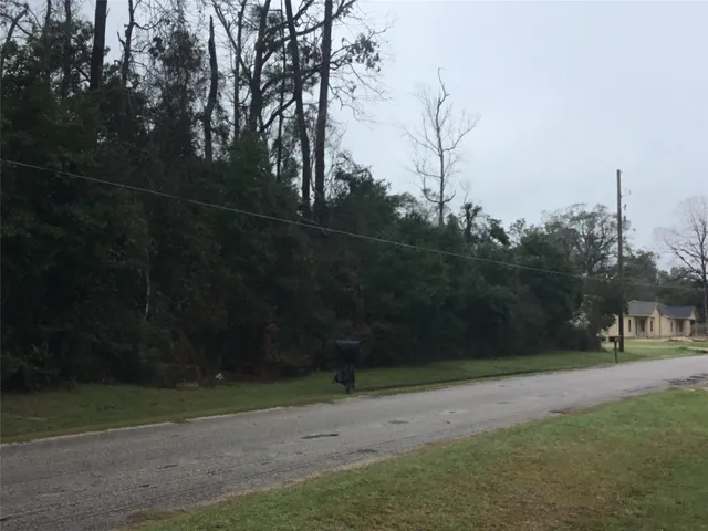 $325,000 | 3704 A County Road 3704A, Splendora, TX 77372