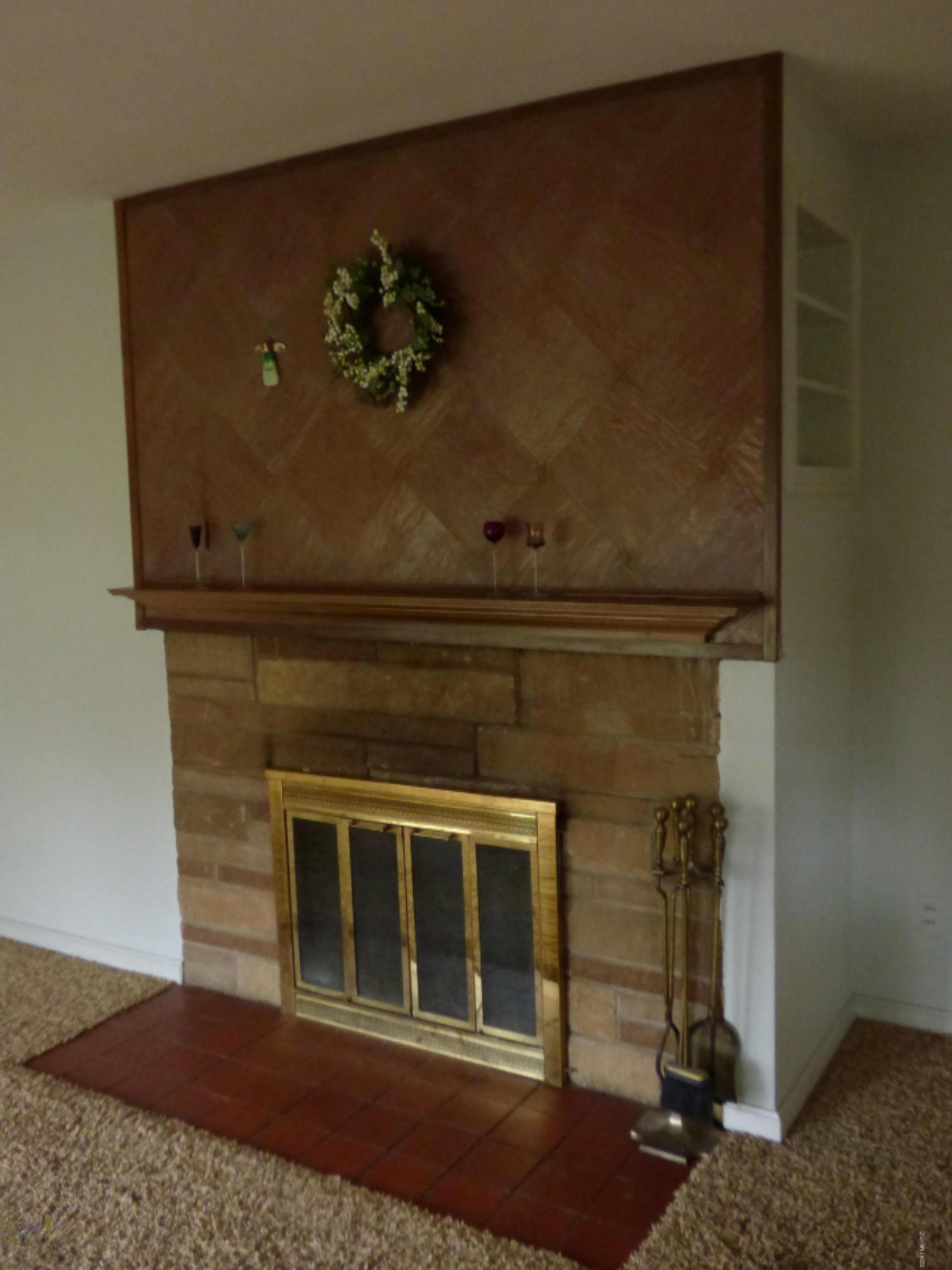 422 Gary Avenue Benton Harbor, MI 49022 - Photo 4 of 35 P1020455