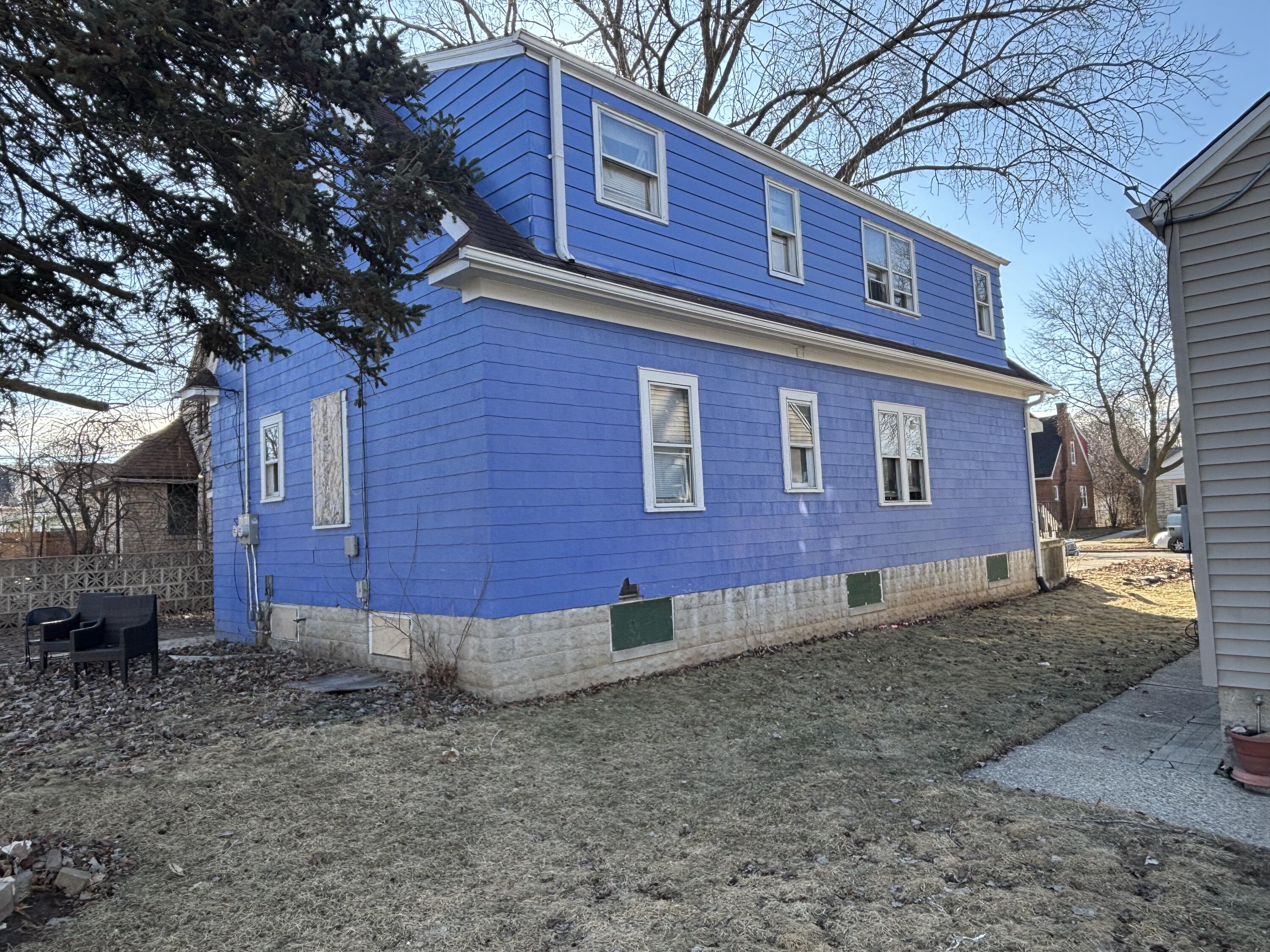 4952 North 25th Street Milwaukee, WI 53209 - Photo 3 of 13 IMG_8439