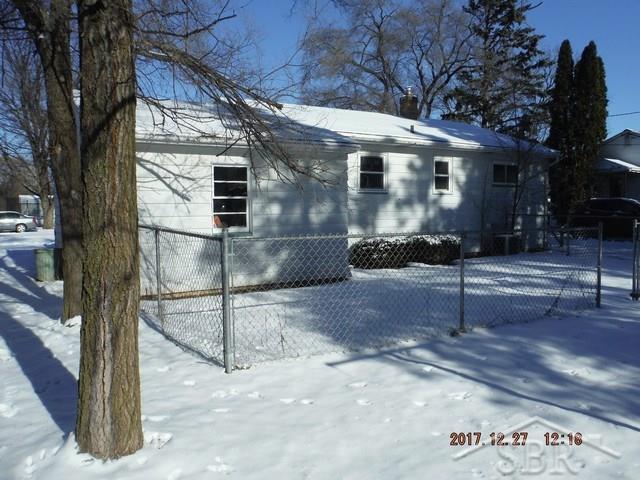515 Rustic Road Saginaw, MI 48604 - Photo 2 of 10 31337362-1.JPG