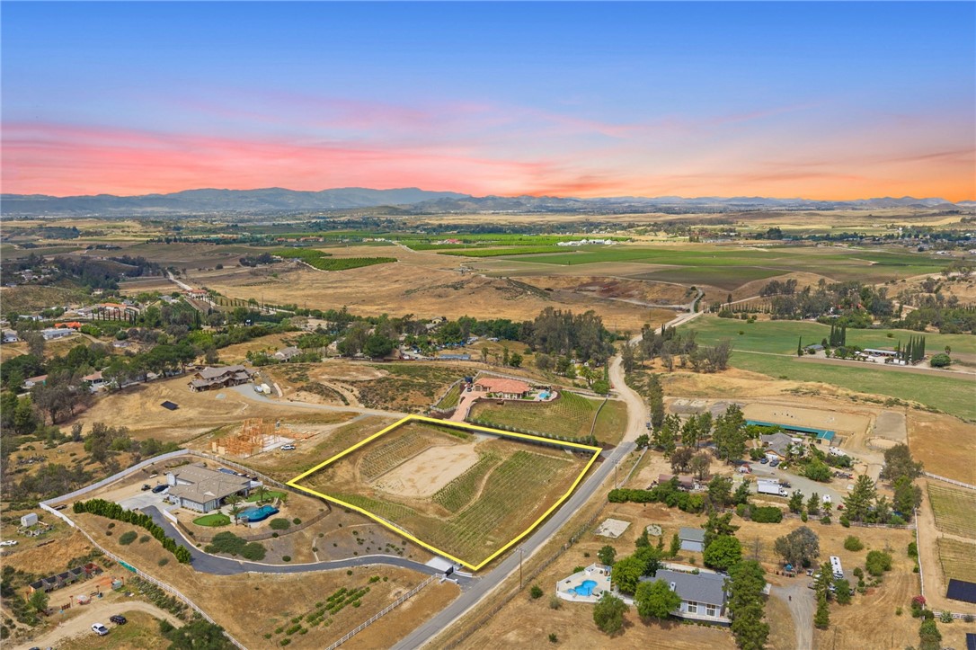 36191 Summit Circle Temecula, CA 92592 - Photo 15 of 33