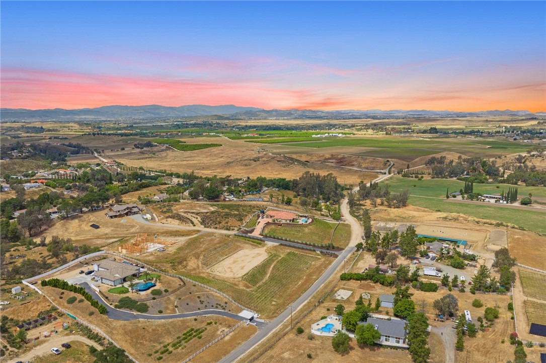 36191 Summit Circle Temecula, CA 92592 - Photo 16 of 33 a view of a city