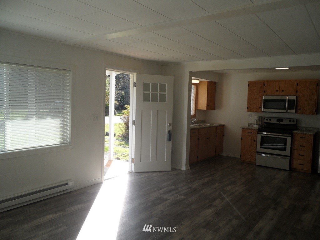 211 Endresen Road Hoquiam, WA 98550 - Photo 2 of 19 Gallery Image 2