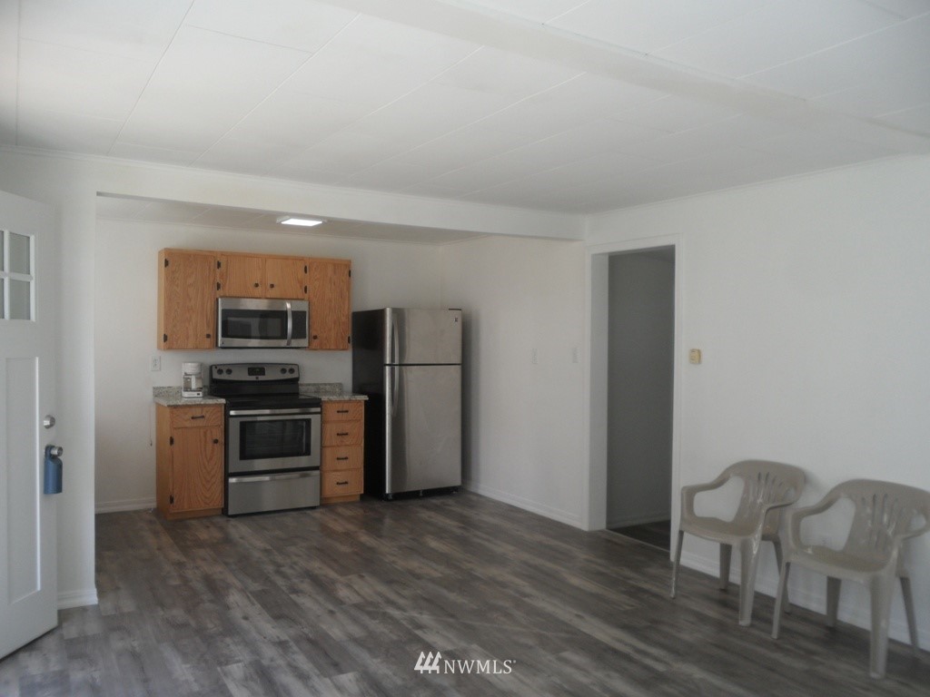 211 Endresen Road Hoquiam, WA 98550 - Photo 3 of 19 Gallery Image 3