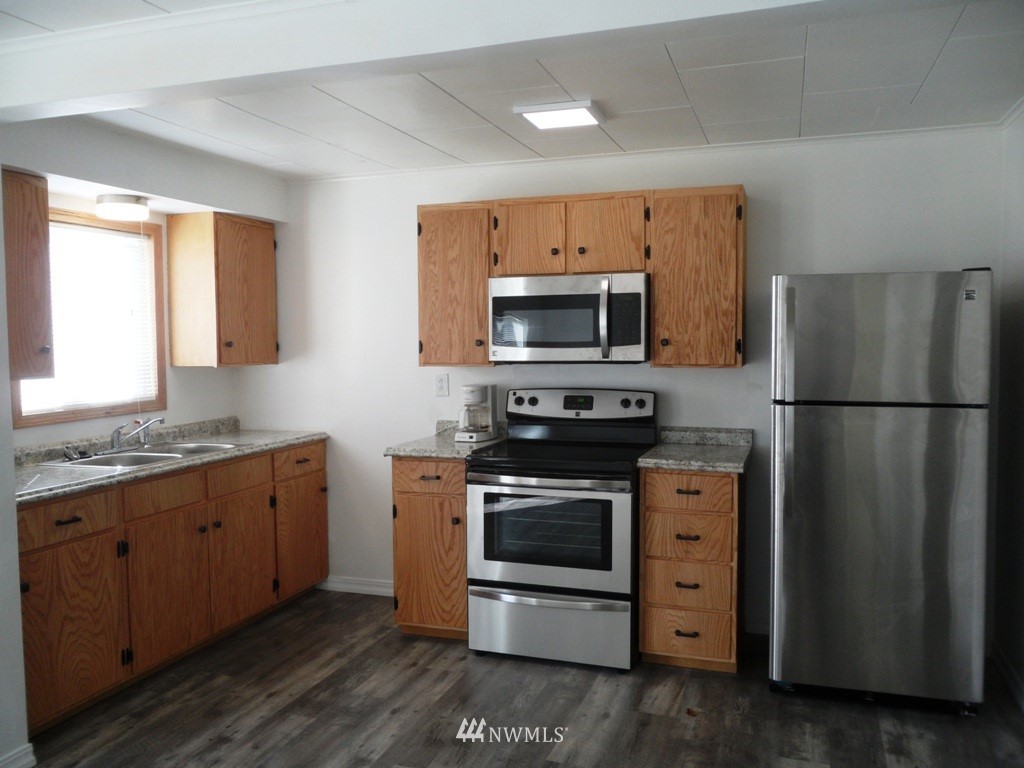 211 Endresen Road Hoquiam, WA 98550 - Photo 5 of 19 Gallery Image 5