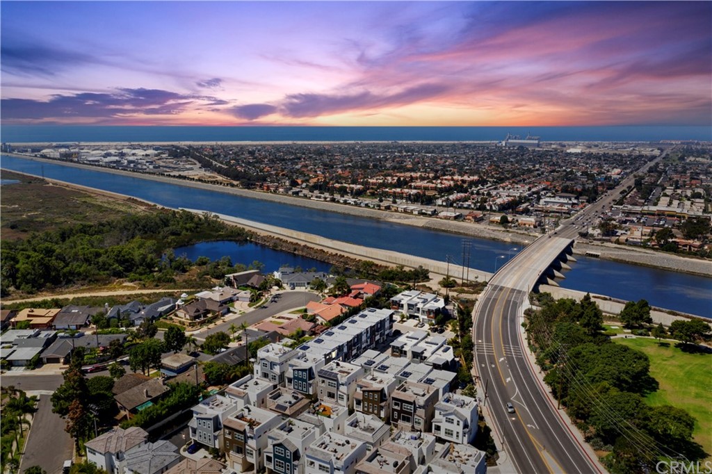 1267 Westreef Costa Mesa, CA 92627 - Photo 29 of 34 city view
