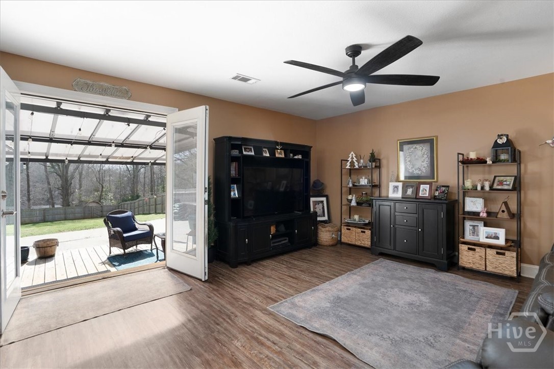 151 Baugh Street Commerce, GA 30529 - Photo 7 of 42