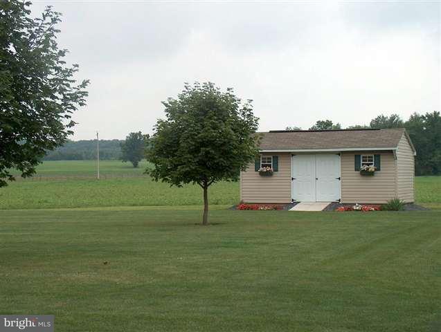 163 Cashman Road Gettysburg, PA 17325 - Photo 3 of 12 Gallery Image 3