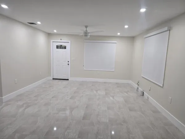 $3,200 | 2207 Taft Street, Hollywood, FL 33020