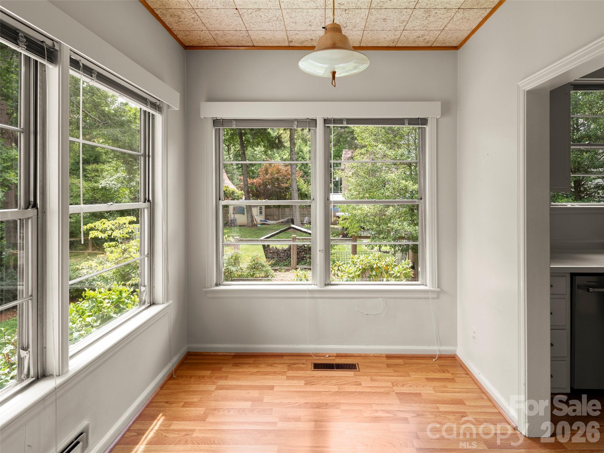 5 Normandy Road Asheville, NC 28803 - Photo 13 of 36