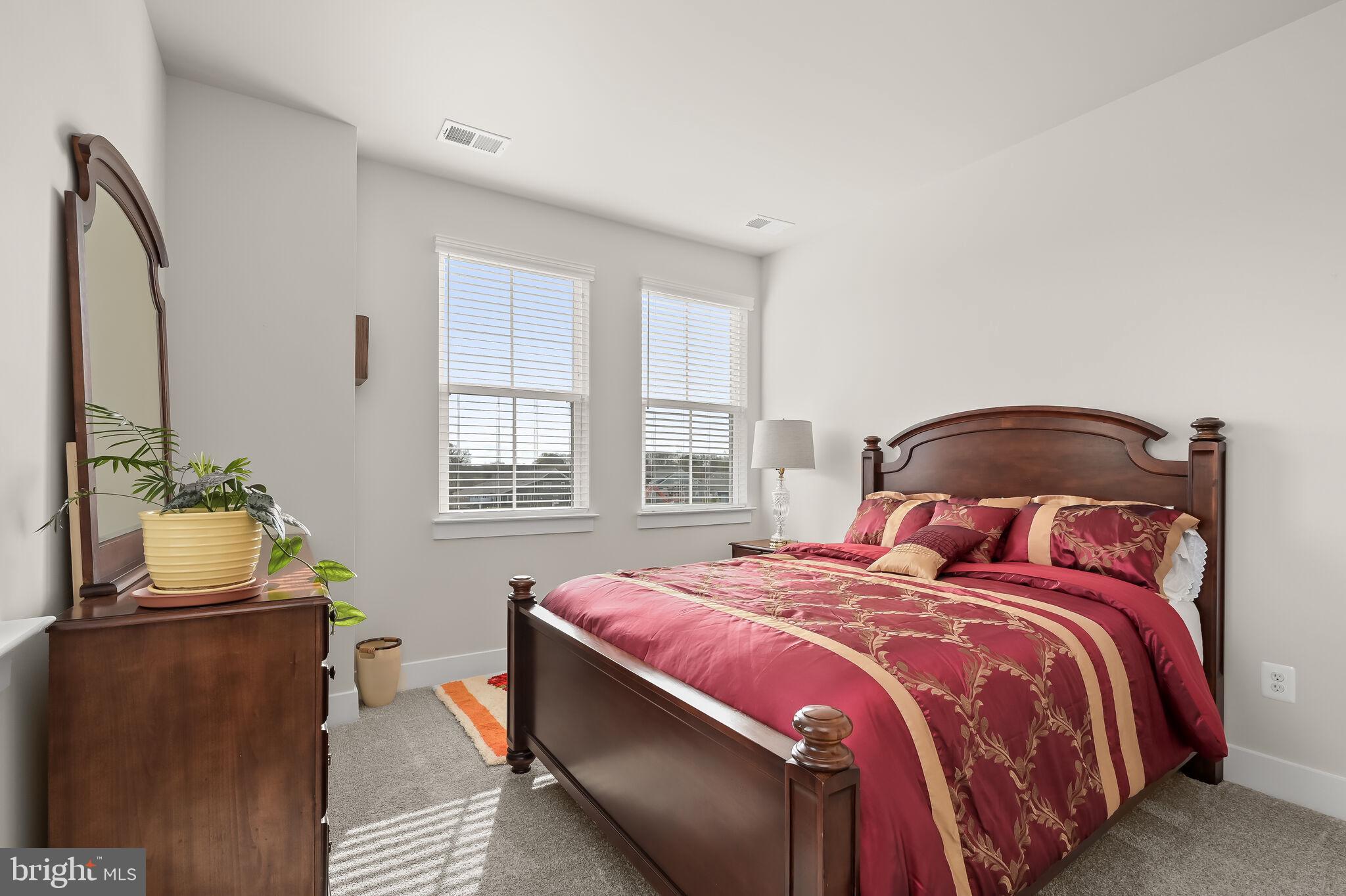 22112 Plover Street Clarksburg, MD 20871 - Photo 33 of 46 Bedroom 3