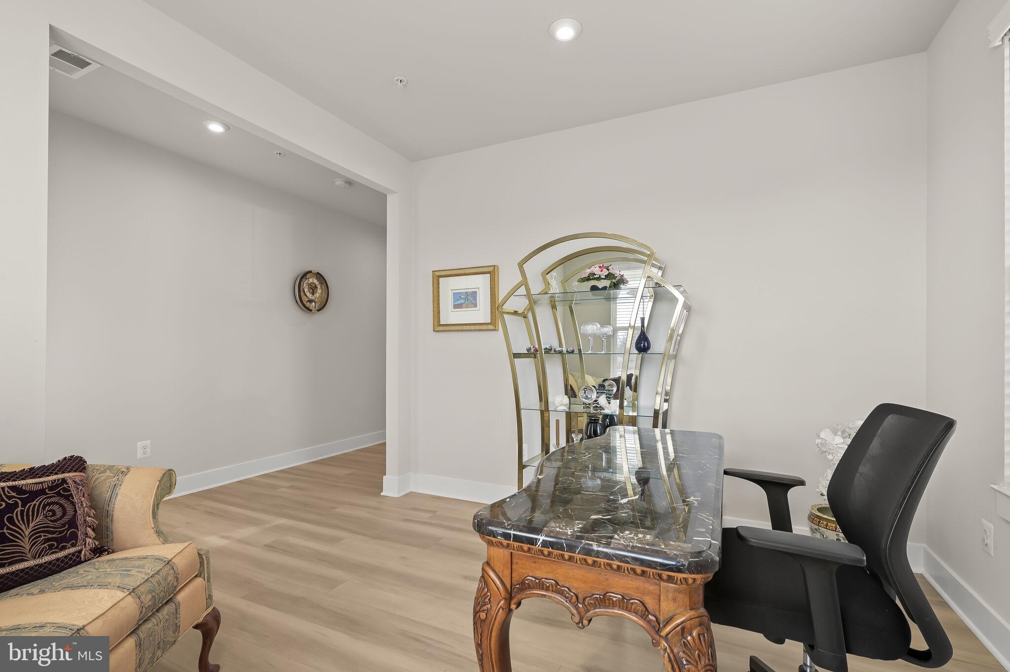 22112 Plover Street Clarksburg, MD 20871 - Photo 9 of 46 Home Office