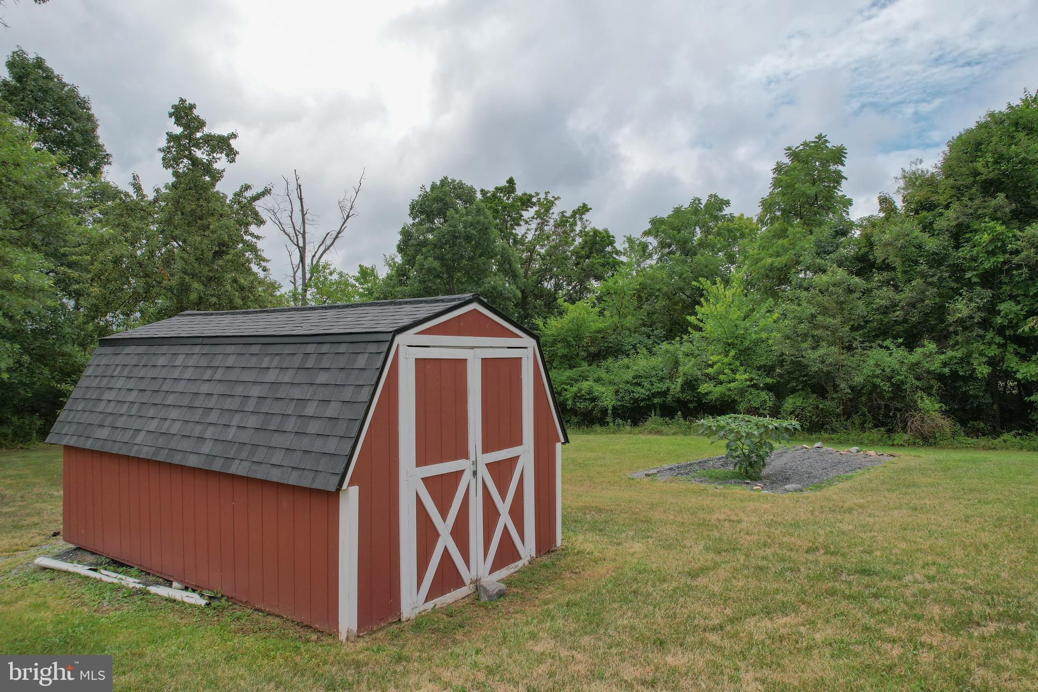 706 Loop Road Gerrardstown, WV 25420 - Photo 36 of 43 Gallery Image 36