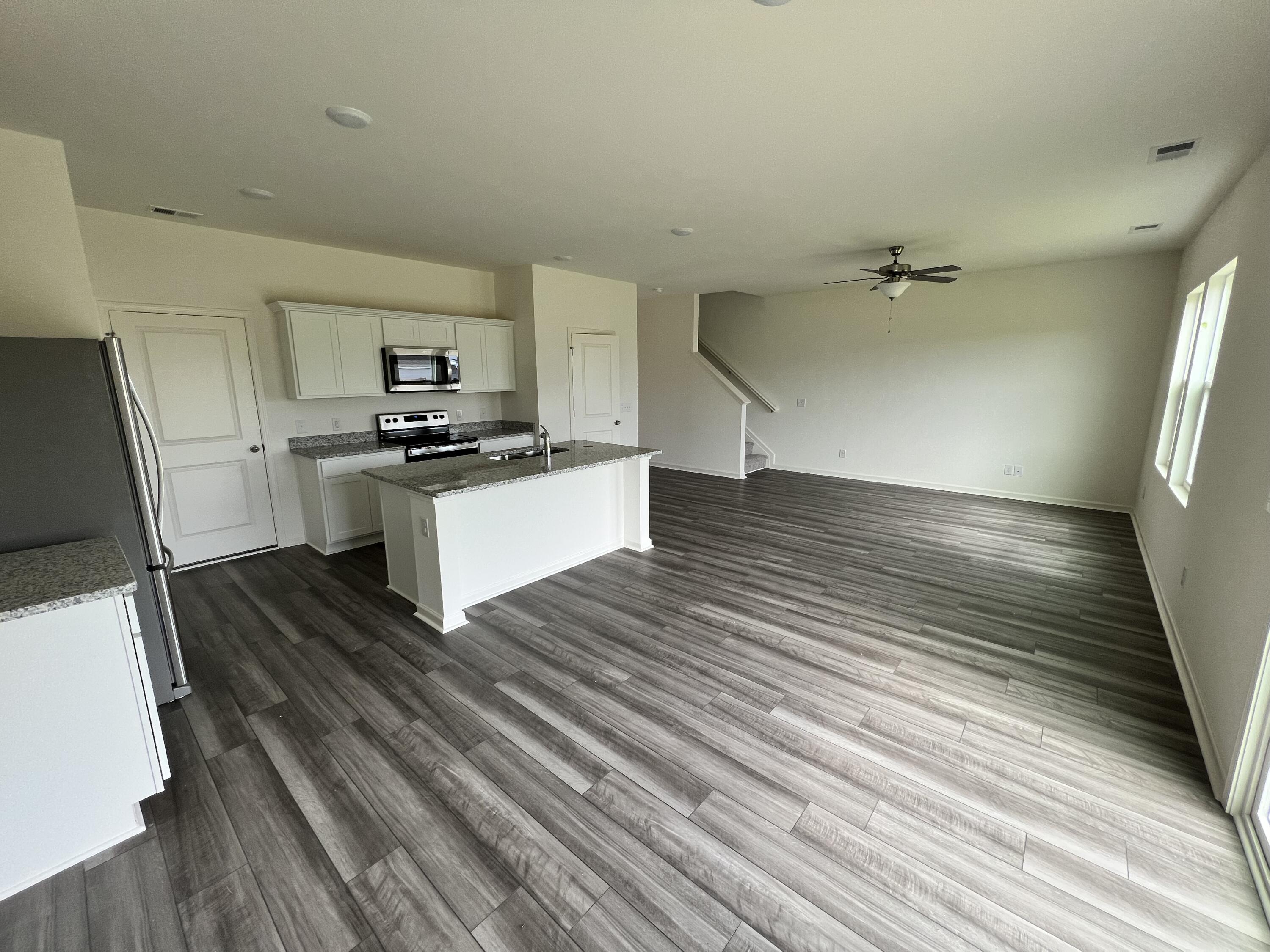1229 Carriage Wood Circle Ridgeville, SC 29472 - Photo 3 of 6