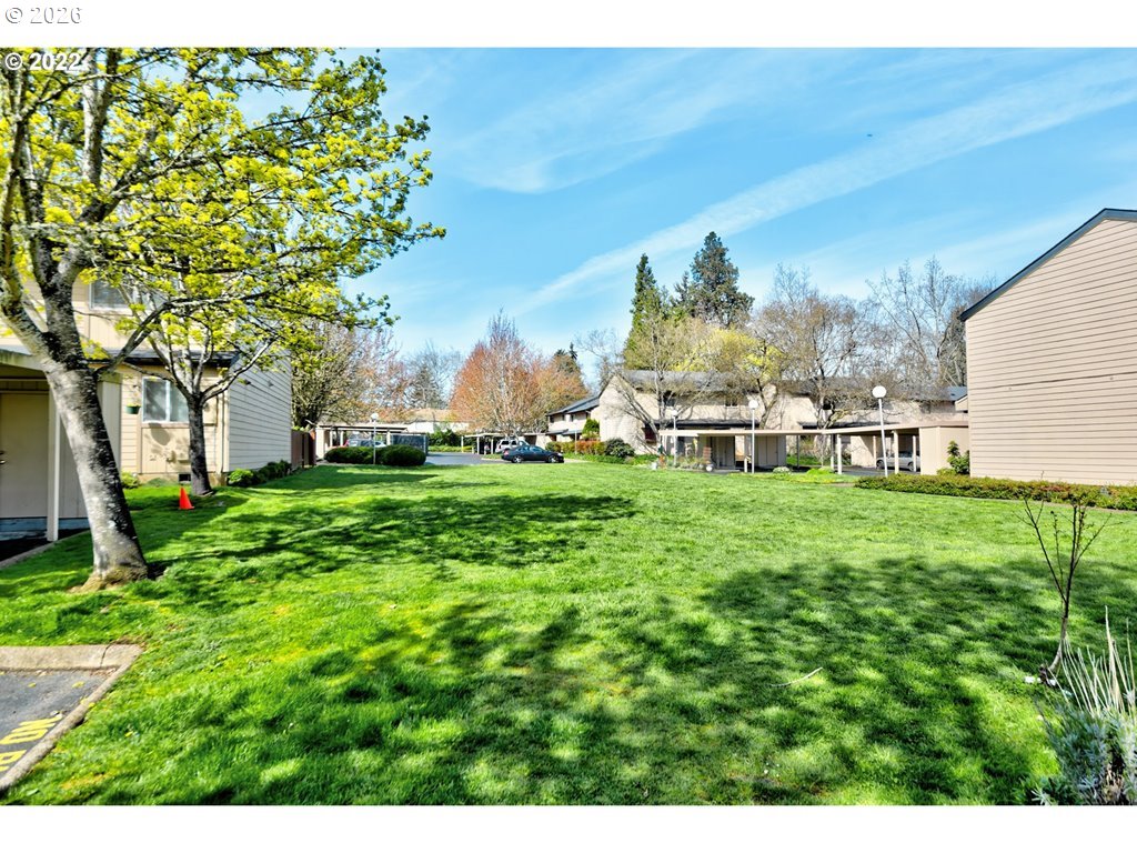 1434 Fetters Loop Eugene, OR 97402 - Photo 30 of 32 Green Space