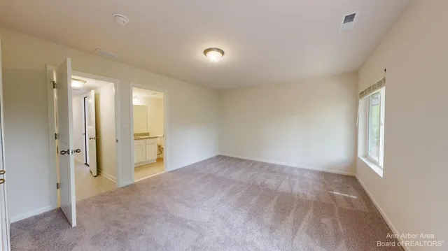 $3,400 | 2731 Bristol Rdg Drive, Ann Arbor, MI 48105