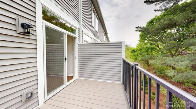 $3,400 | 2731 Bristol Rdg Drive, Ann Arbor, MI 48105