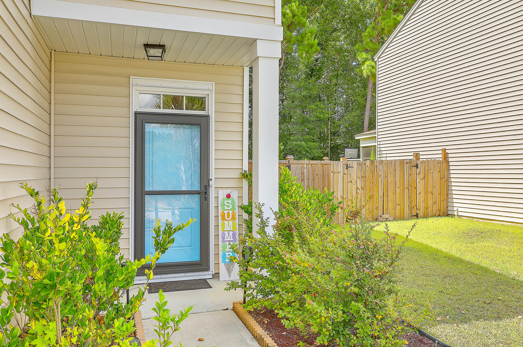528 Glady Road Moncks Corner, SC 29461 - Photo 6 of 36 Storm Door