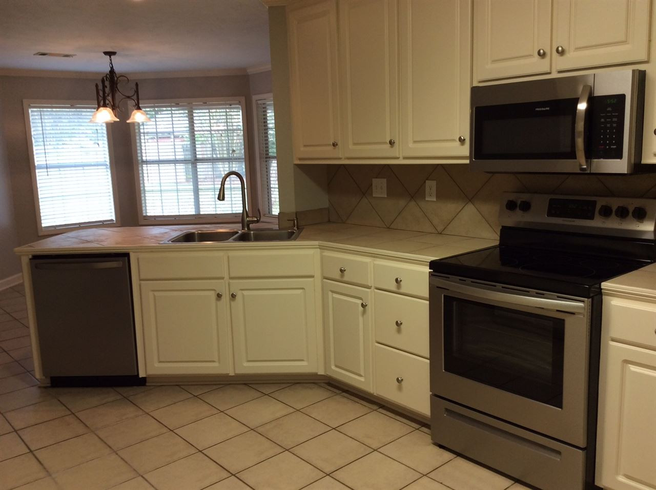 121 Raintree Road Madison, MS 39110 - Photo 12 of 27 Photo 12