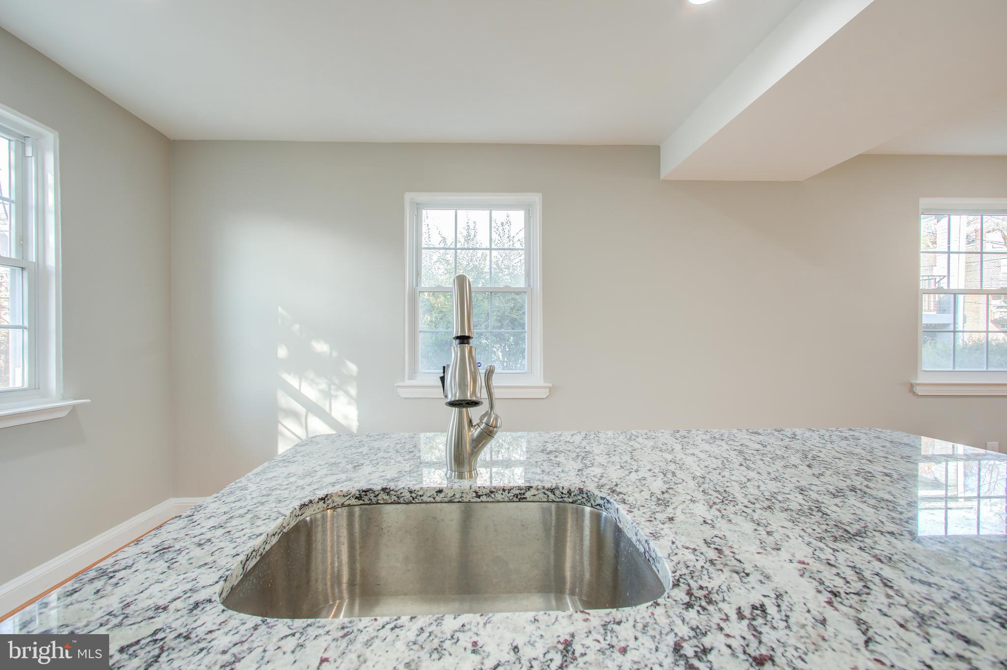 3947 R Street Southeast Washington, DC 20020 - Photo 17 of 34 Gallery Image 17