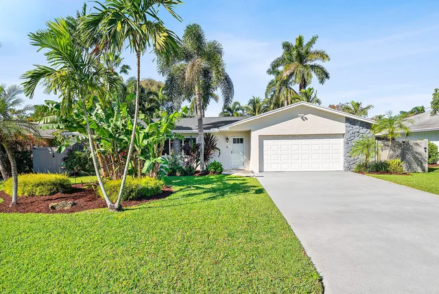 $980,000 | 6885 Tradewind Way, Lake Worth, FL 33462