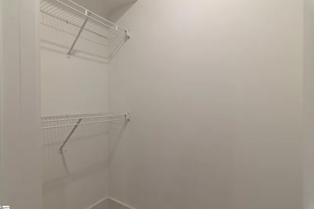 $359,999 | 121 East Brookmeade Drive, Anderson, SC 29624