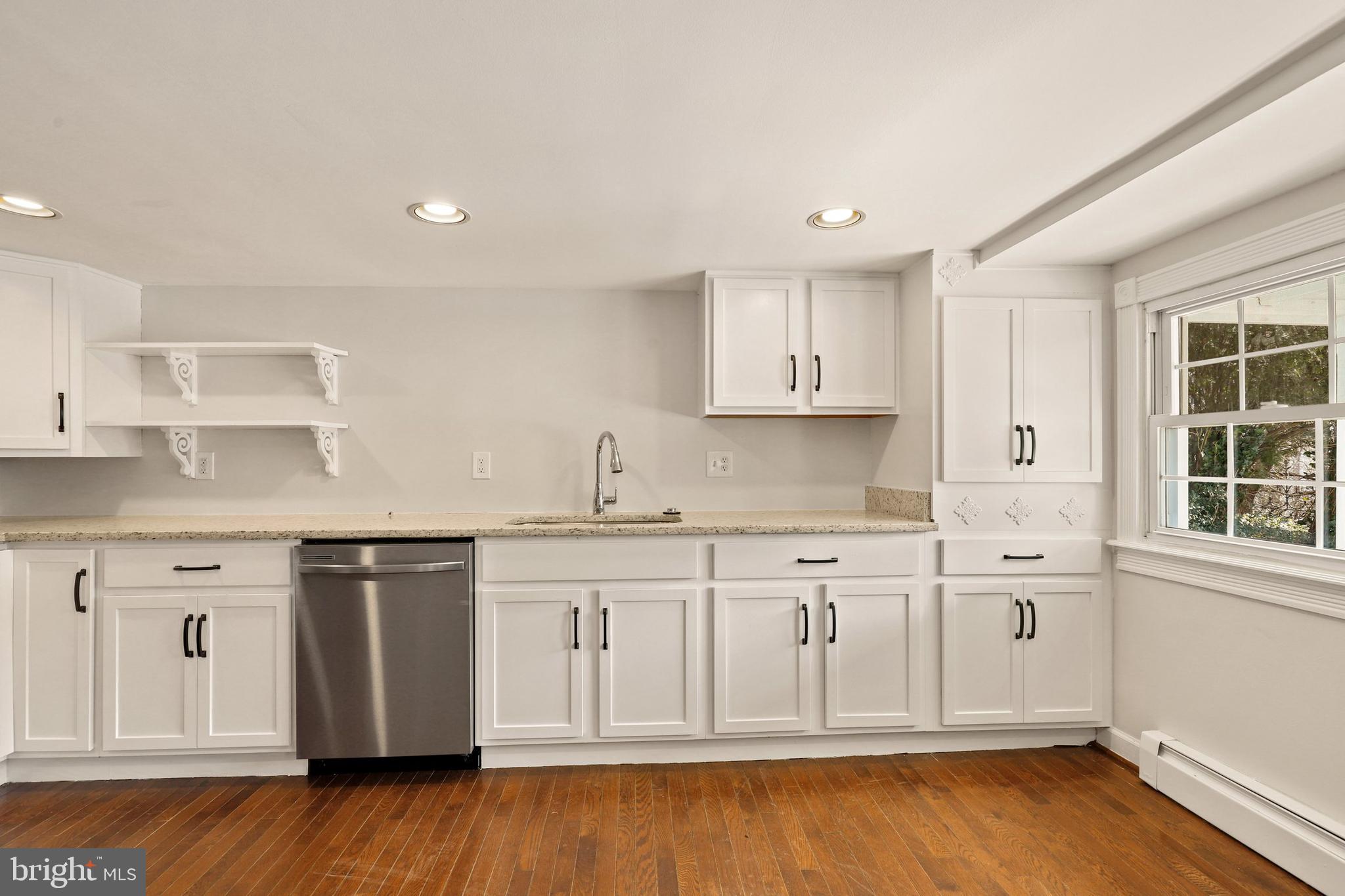 776 Hollow Road Ellicott City, MD 21043 - Photo 8 of 40 Gallery Image 8