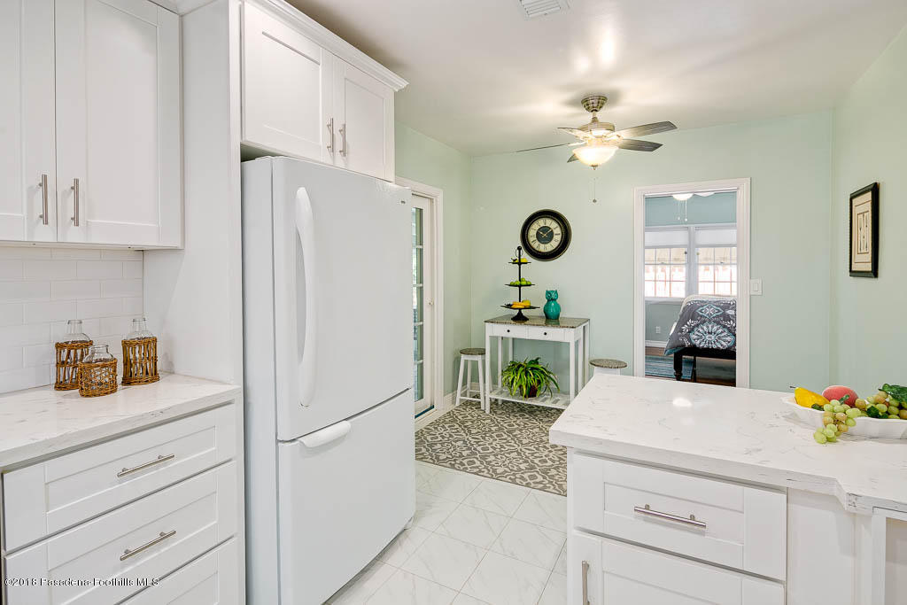 534 Douglas Street Pasadena, CA 91104 - Photo 12 of 29 Kitchen reversed