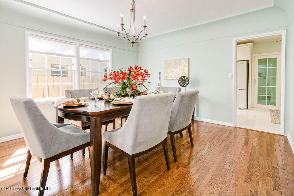 534 Douglas Street Pasadena, CA 91104 - Photo 10 of 29 Dining Room