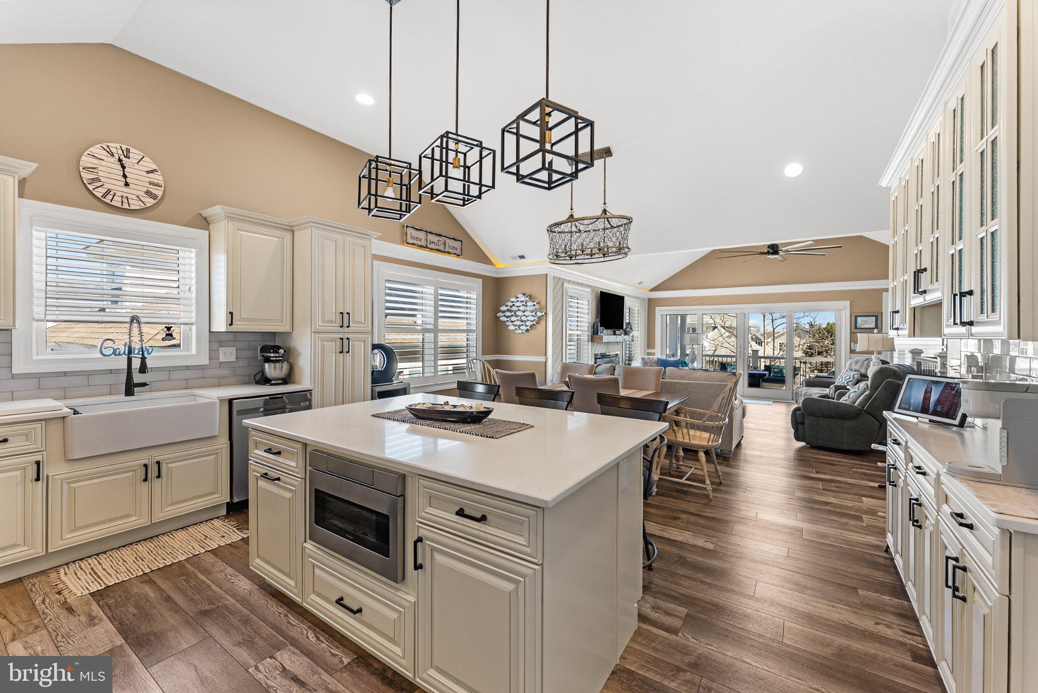 112 West Wisteria Road Wildwood, NJ 08260 - Photo 20 of 48 Bright and airy modern kitchen space.