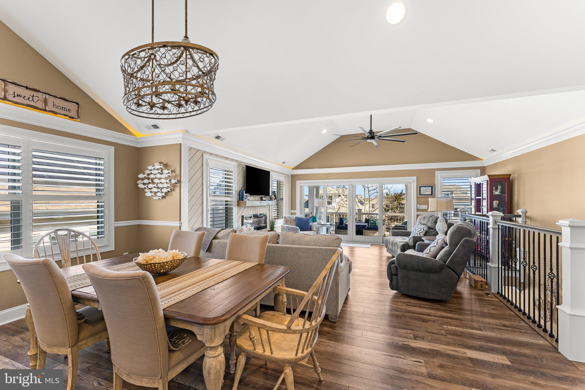 112 West Wisteria Road Wildwood, NJ 08260 - Photo 22 of 48 Spacious living area with natural light.