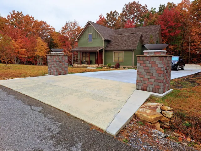 $675,000 | 220 Bear Crawl Road, Unit RB 28, Jasper, TN 37347