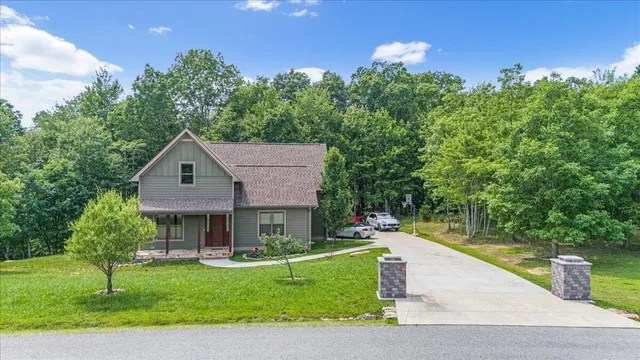 $675,000 | 220 Bear Crawl Road, Unit RB 28, Jasper, TN 37347