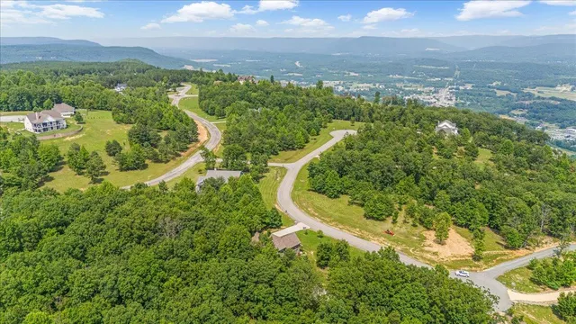 $675,000 | 220 Bear Crawl Road, Unit RB 28, Jasper, TN 37347