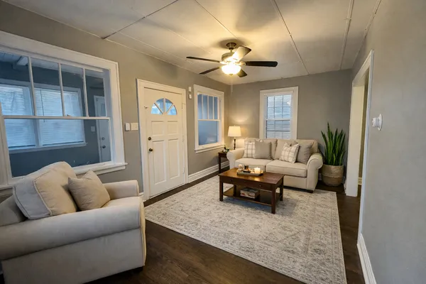 $1,300 | 541 Forsythe Avenue, Calumet City, IL 60409