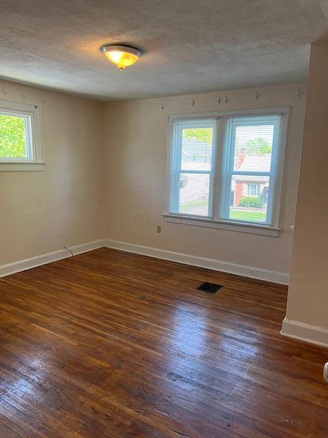 885 Thomas Road Columbus, OH 43212 - Photo 11 of 18 Bedroom 1