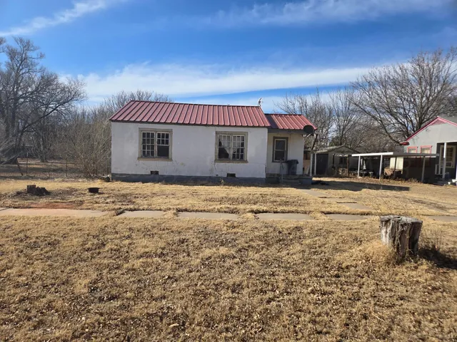 $27,000 | 717 South 5th Street, Memphis, TX 79245