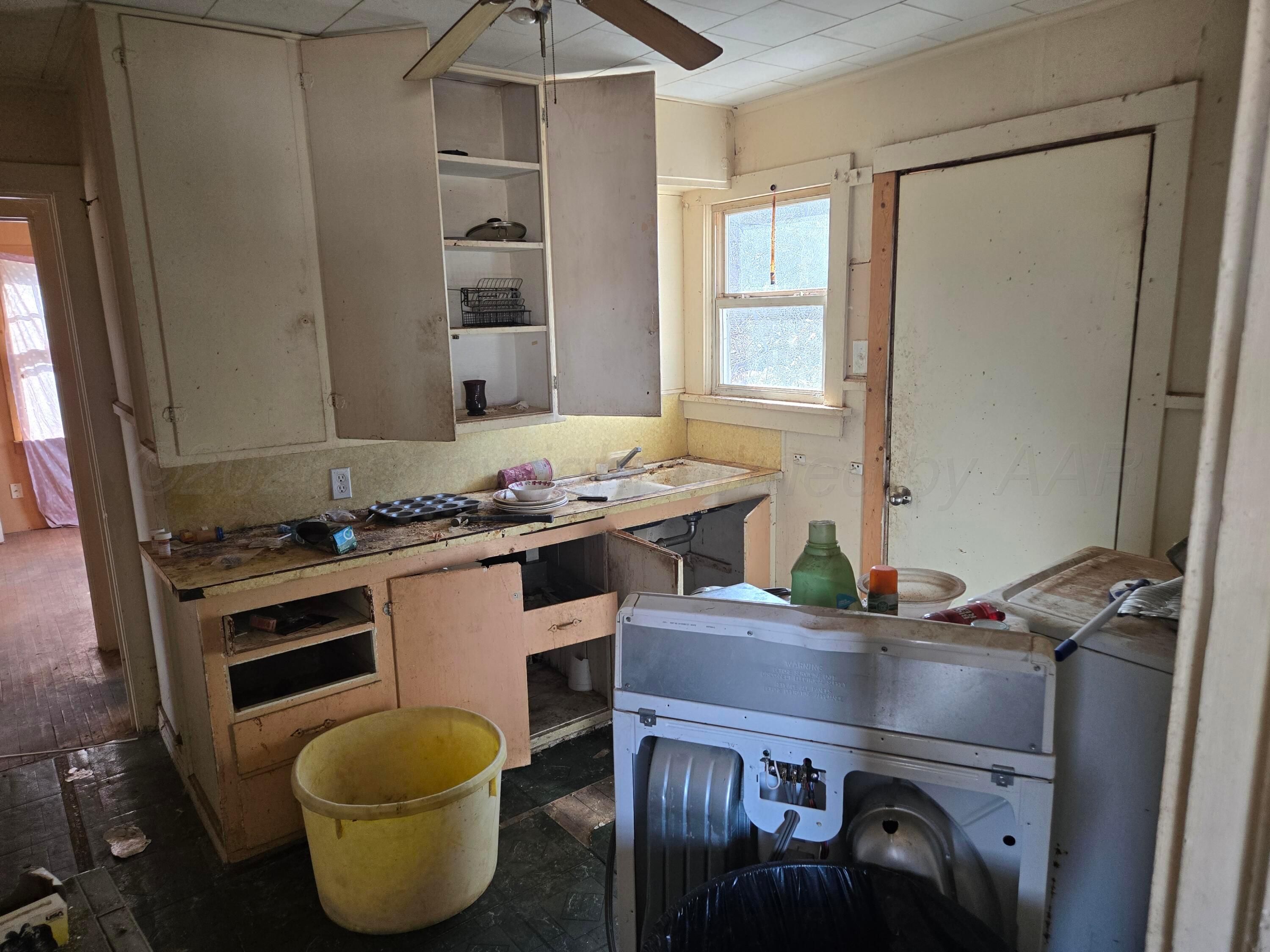 717 South 5th Street Memphis, TX 79245 - Photo 11 of 27 20260203_142600