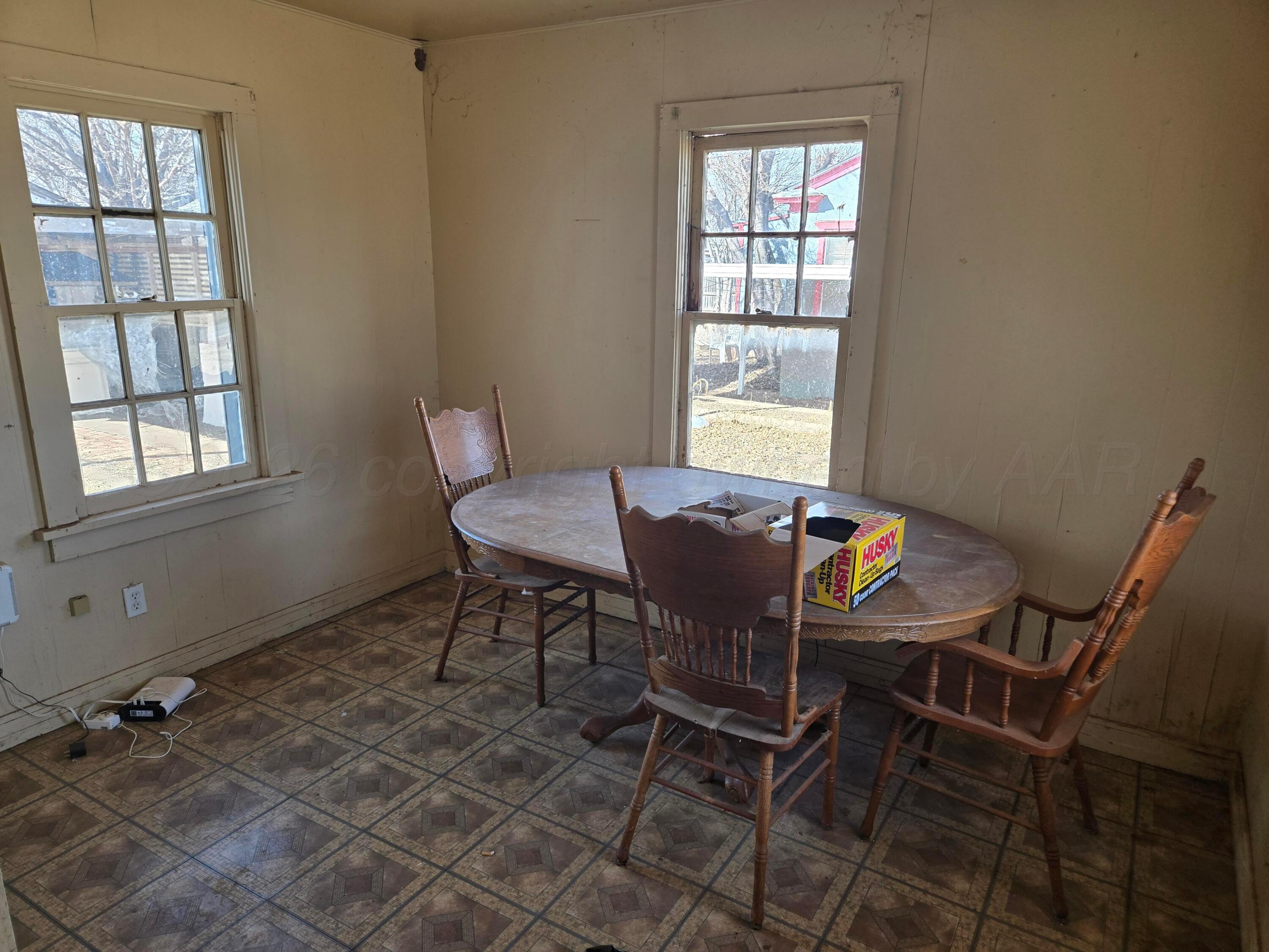 717 South 5th Street Memphis, TX 79245 - Photo 8 of 27 20260203_142521