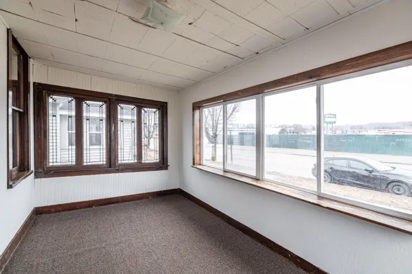 $209,900 | 109 Copeland Avenue, La Crosse, WI 54603