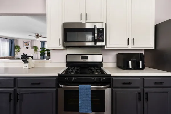 $4,500 | 7906 Briarton Drive, Austin, TX 78747