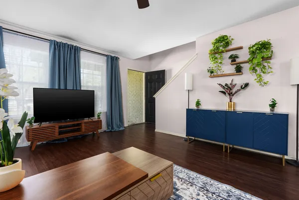 $4,500 | 7906 Briarton Drive, Austin, TX 78747