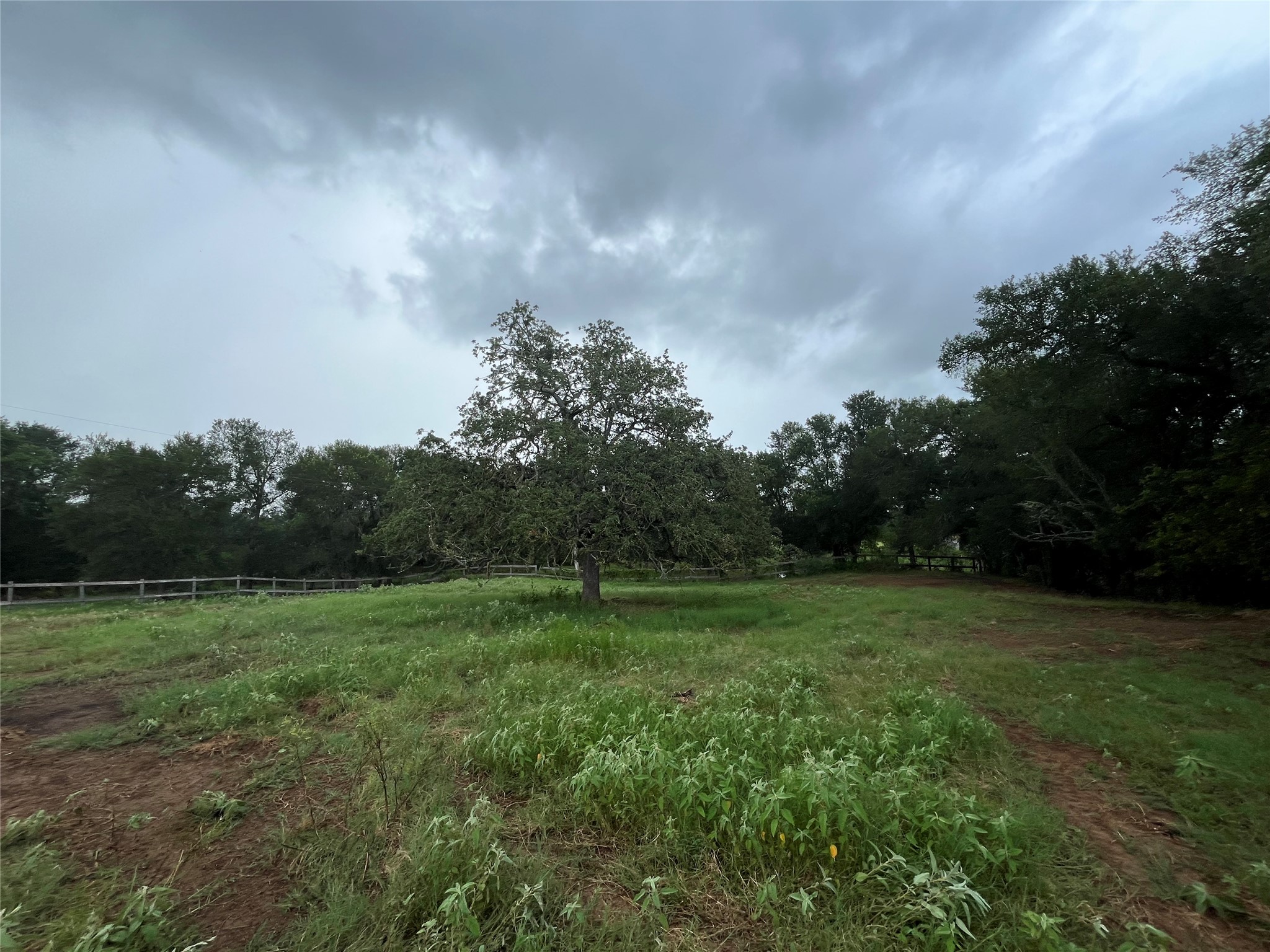 1026 Red Town Road Elgin, TX 78621 - Photo 3 of 11