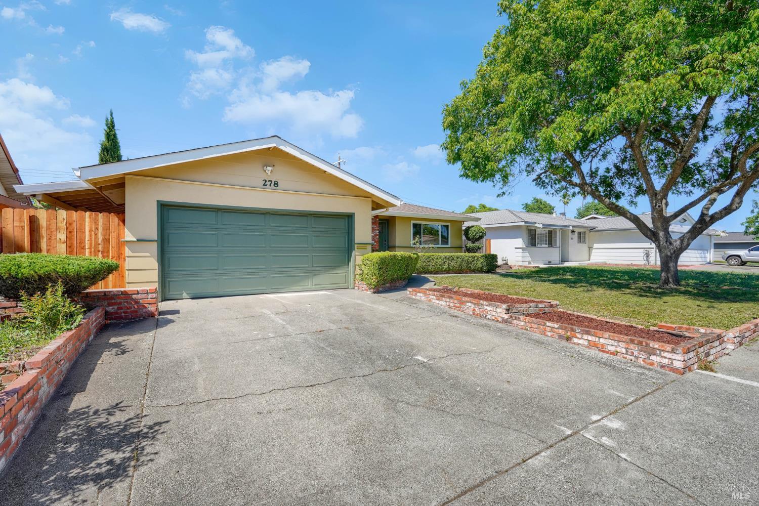 278 Jasmine Street Fairfield, CA 94533 - Photo 2 of 26