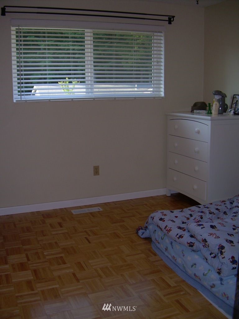 14635 Southeast 138th Place Renton, WA 98059 - Photo 7 of 13 Gallery Image 7