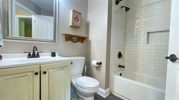 $379,900 | 301 Hidden Oaks Drive, Flintstone, GA 30725