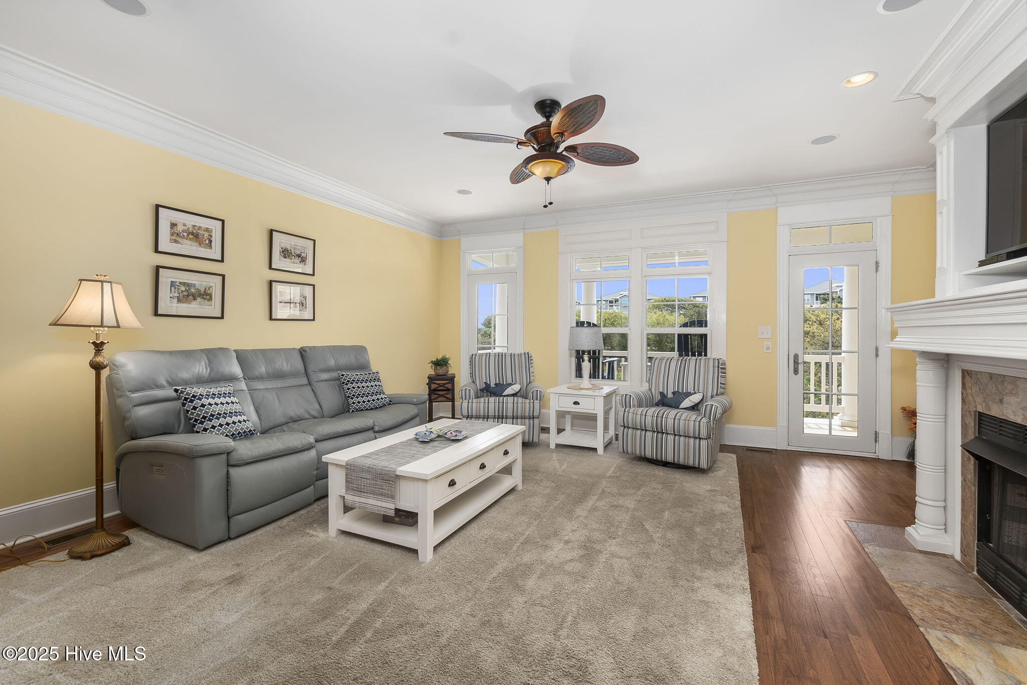 116 Salter Path Road, Unit 102 SEABROOK Pine Knoll Shores, NC 28512 - Photo 13 of 58 Spacious living room w/ fireplace