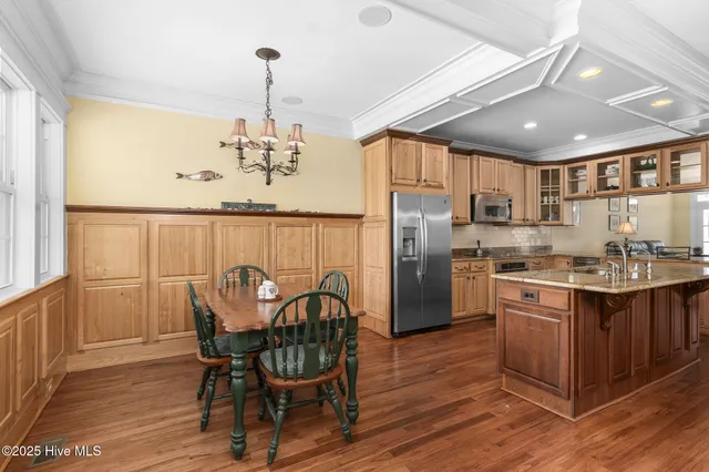 $824,900 | 116 Salter Path Road, Unit 102 SEABROOK, Pine Knoll Shores, NC 28512